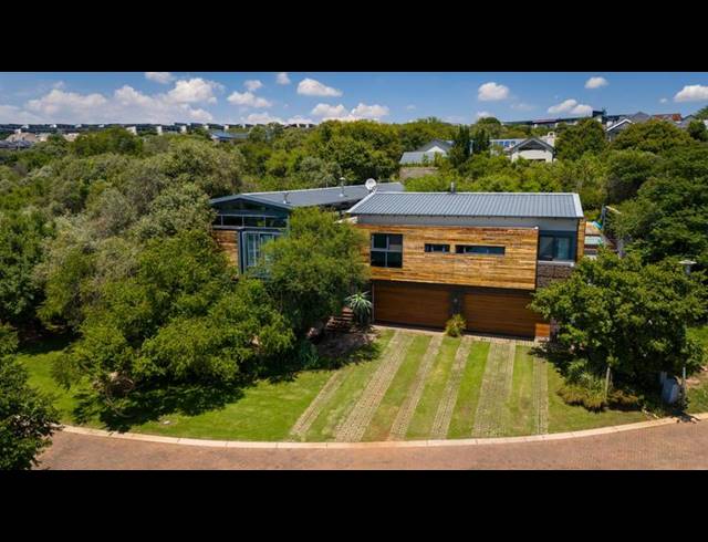 5 BEDROOM HOUSE FOR SALE IN HELDERFONTEIN ESTATE